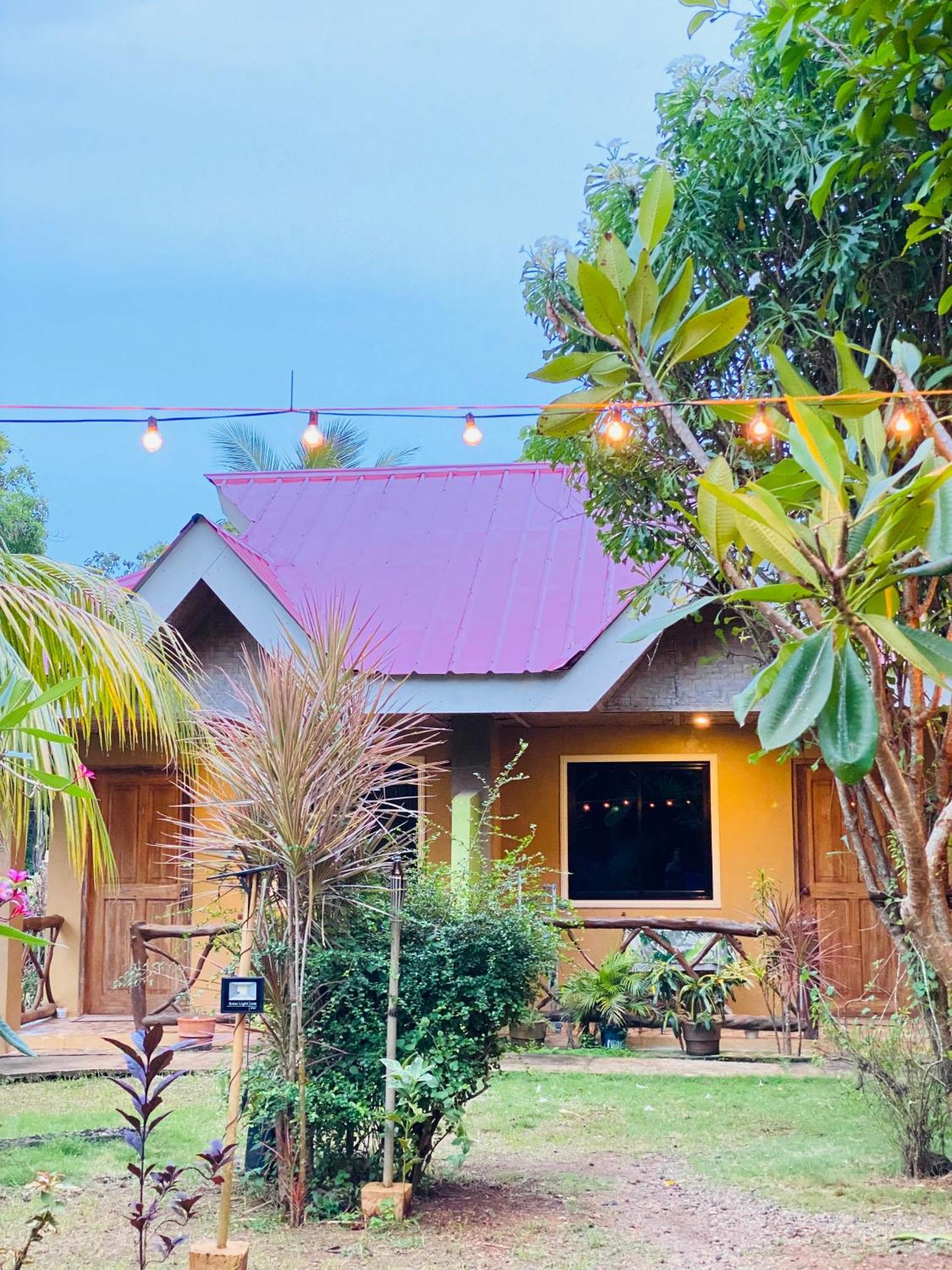 Miki'S Guest House 锡基霍尔 外观 照片